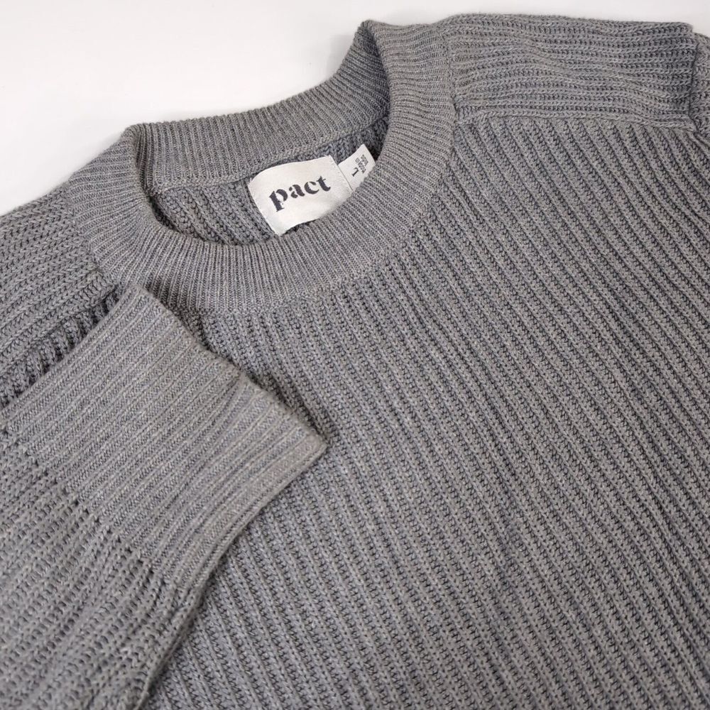 Pact Men’s Crewneck Sweater in Light Gray